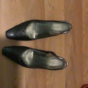 Life stride, black size 10 shoes